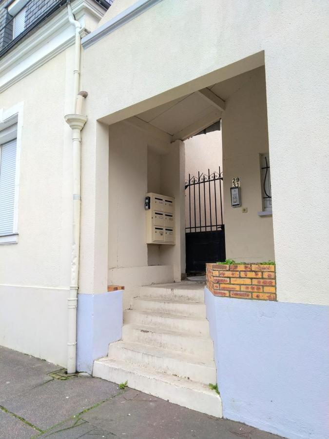 Duplex A La Gare Du Mans Bed & Breakfast Le Mans Ngoại thất bức ảnh